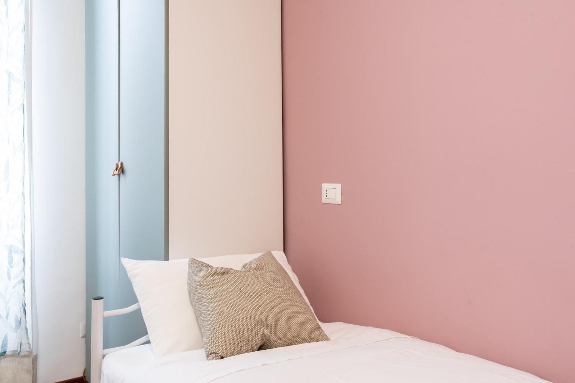 Apartment Sweet Charming