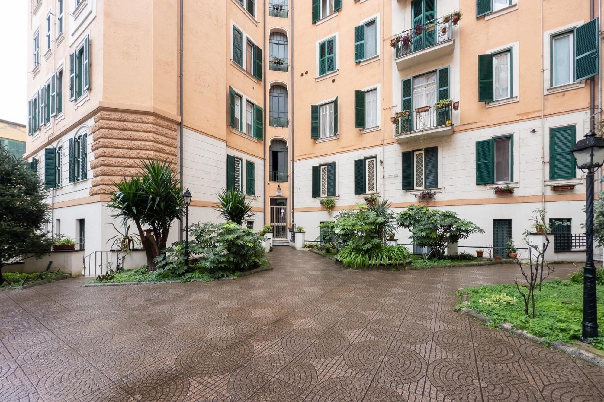 Apartment Sweet Charming Rom
